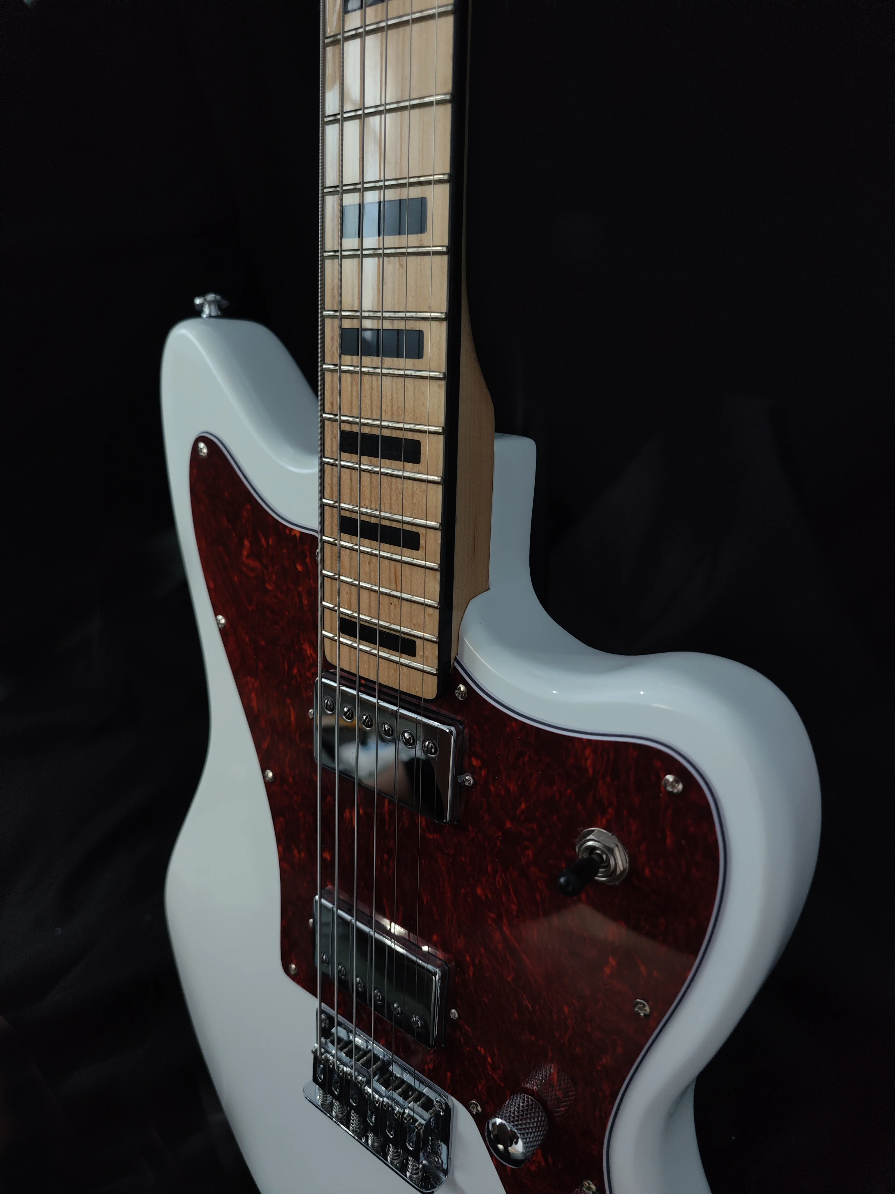 New Firefly FFJA VI 24 Frets Baritone Electric Guitar (White Color ) - Image 5