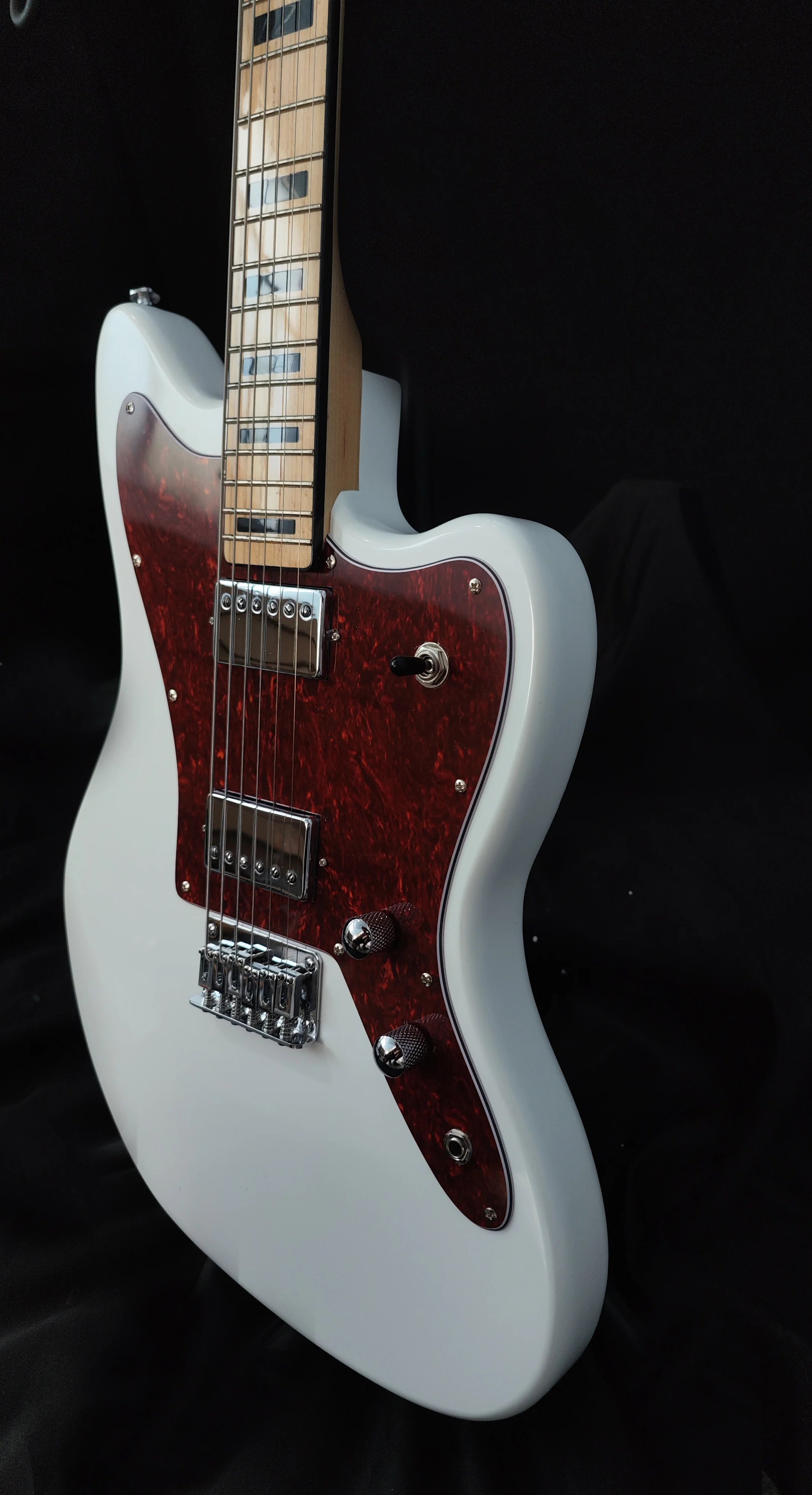 New Firefly FFJA VI 24 Frets Baritone Electric Guitar (White Color ) - Image 7